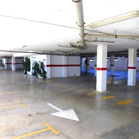 Miami Residencial Lek Apartament *